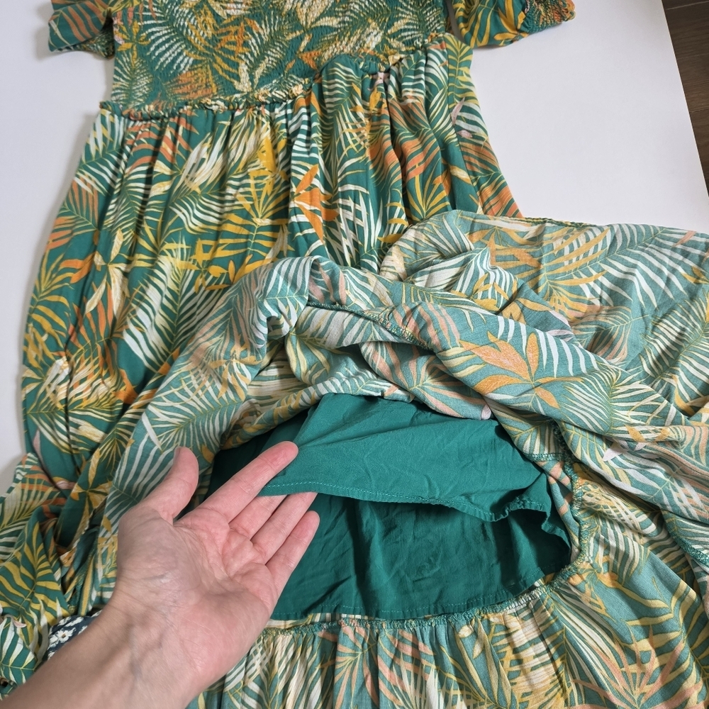 Betsey Johnson Tropical Leaf Print Smocked Ruffled Maxi Dress in a green palm XL - Picture 6 of 7